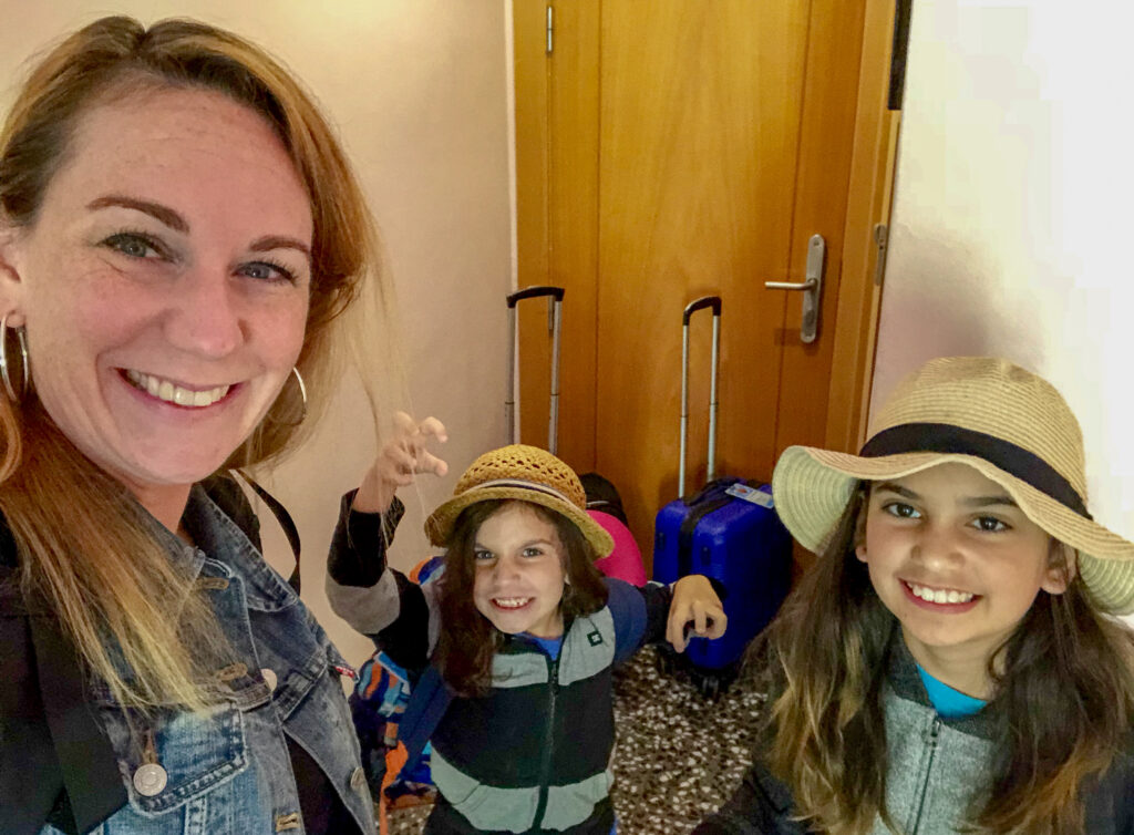 3 of us on the road. The pleasure and loneliness of single parent vacations