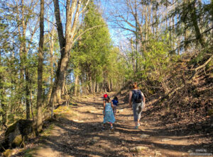 Best hiking for families in Southern Ontario - walking uphill at mono cliffs provincial park