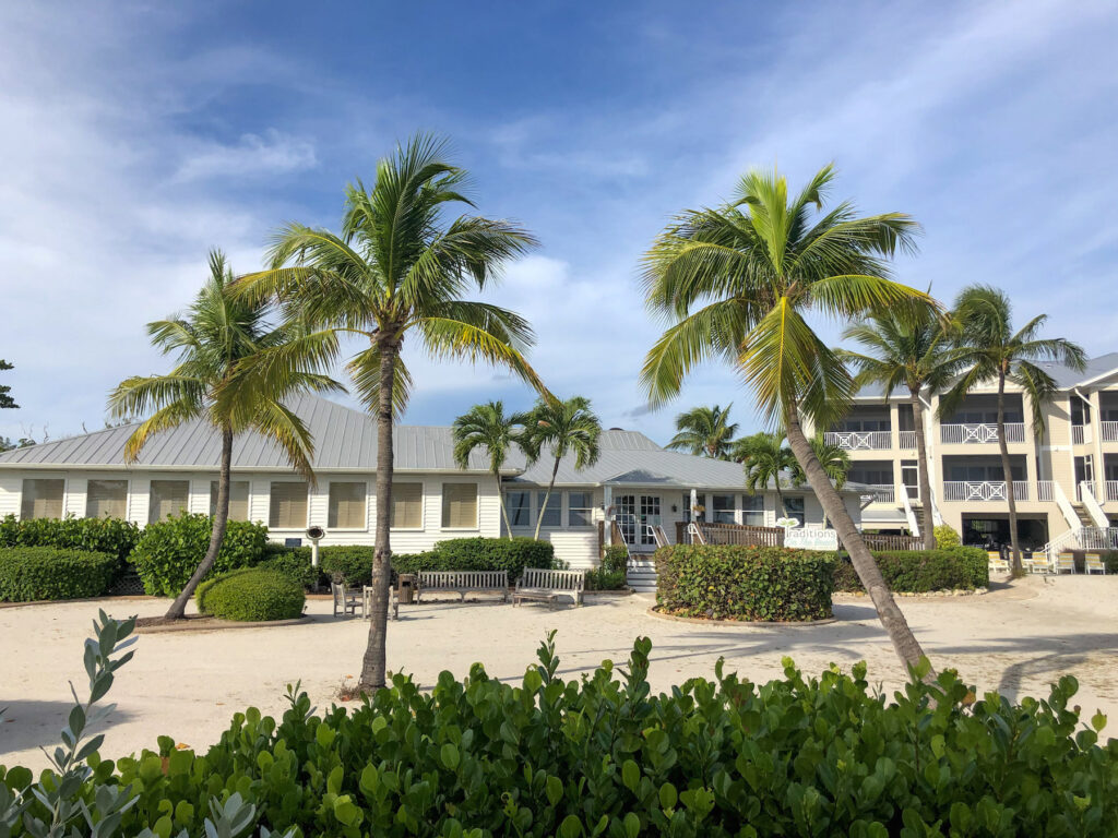 the sunshine island inn sanibel