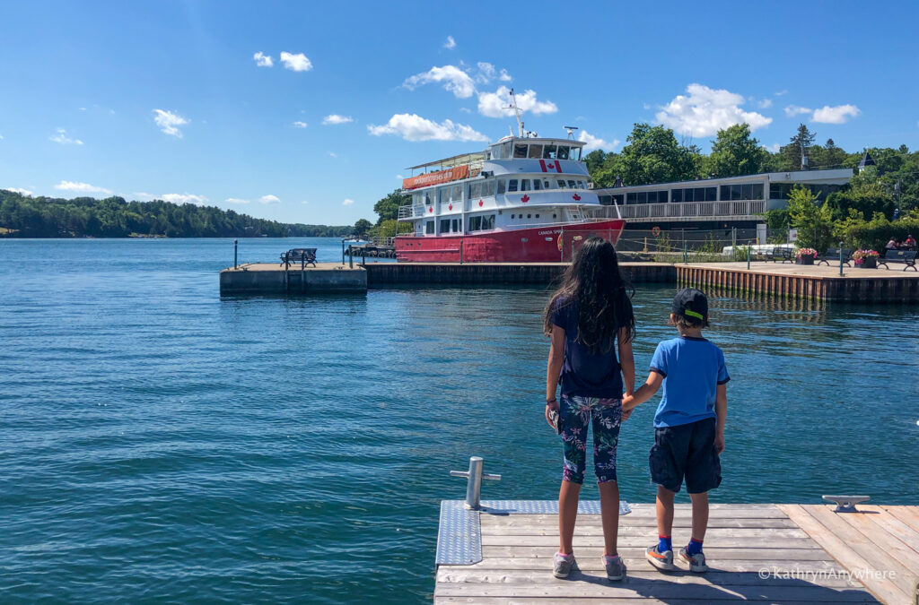 take the kids to rockport, ontario for Rockport Cruise Lines sightseeing in the 1000 islands