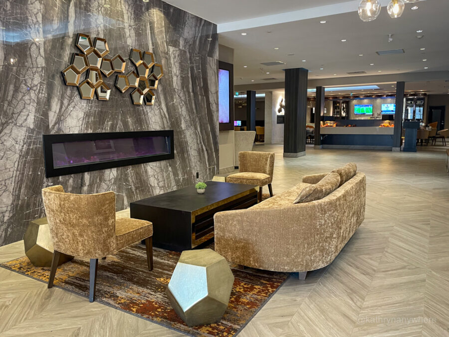 DoubleTree Hotel by Hilton Kitchener lobby